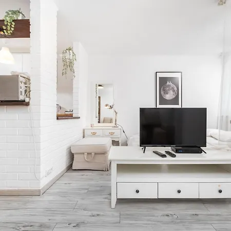 Gornoslaska 17/19 By Homeprime * Warsaw