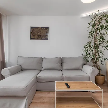 Gornoslaska 17/19 By Homeprime Warsaw